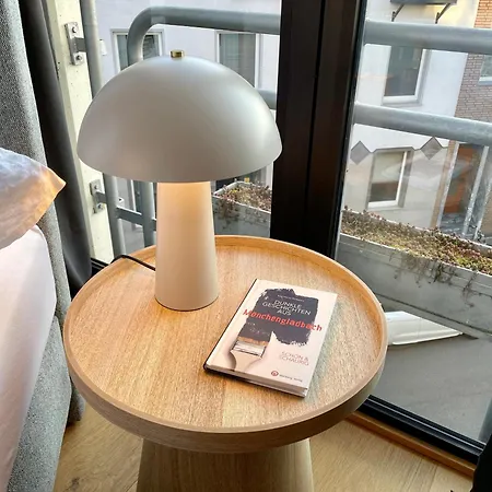 Vibe Altstadt - Zentral - Sonnig - Voll Ausgestattet *