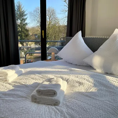 Vibe Altstadt - Zentral - Sonnig - Voll Ausgestattet * Mönchengladbach