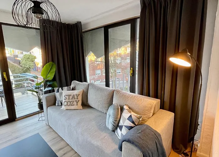 Vibe Altstadt - Zentral - Sonnig - Voll Ausgestattet *