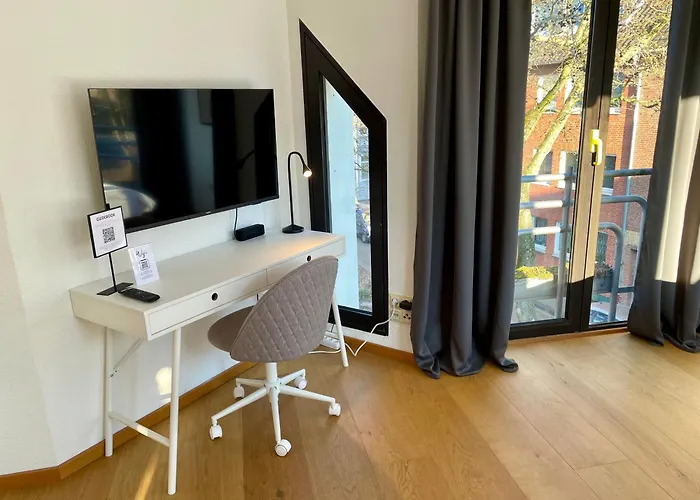 Vibe Altstadt - Zentral - Sonnig - Voll Ausgestattet *