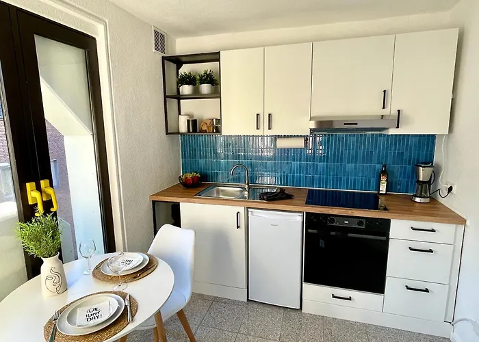 Vibe Altstadt - Zentral - Sonnig - Voll Ausgestattet